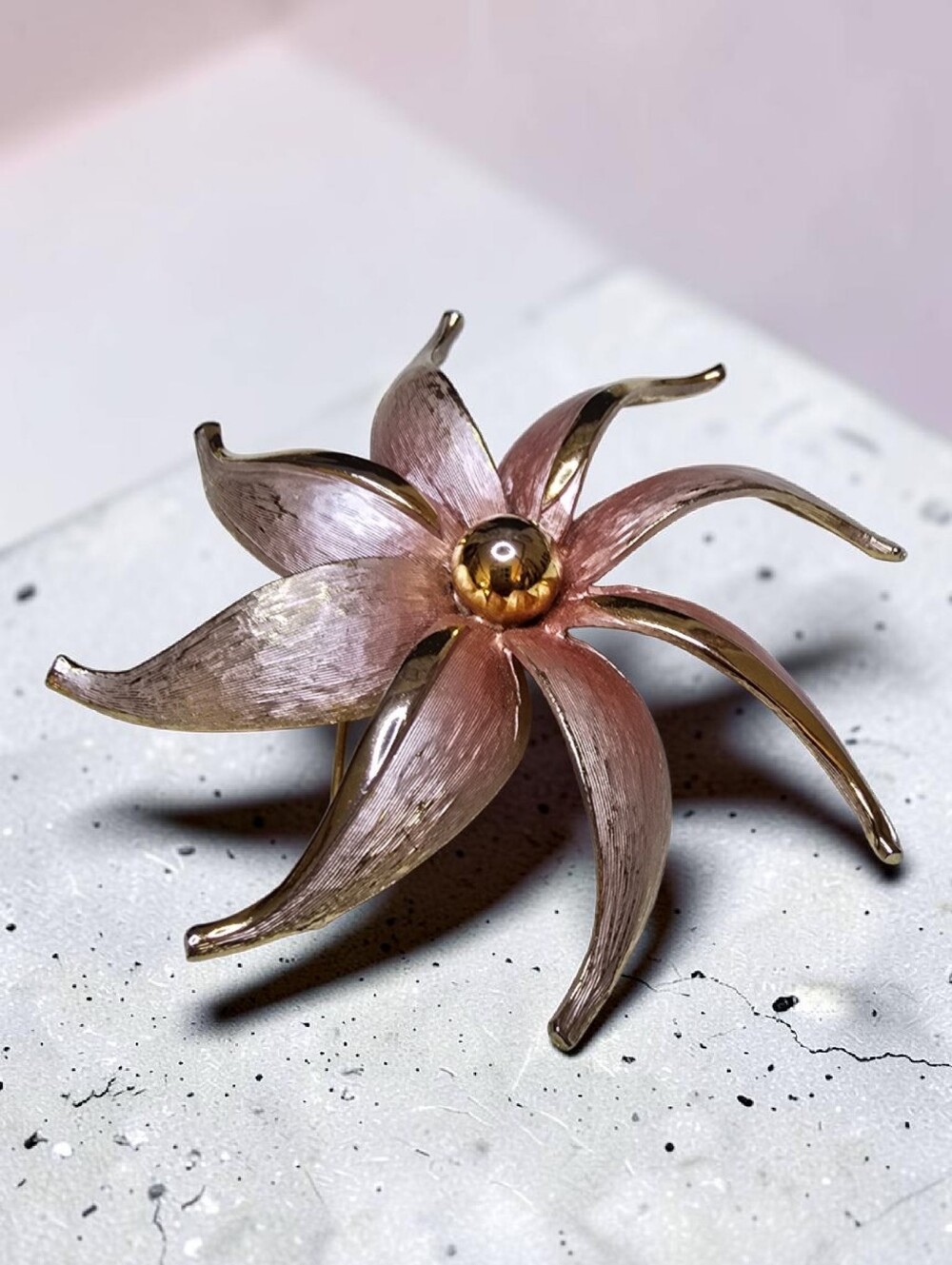 Vintage Mid-Century Modern Unsigned Kramer Starburst Brooch - Picture 5 of 5